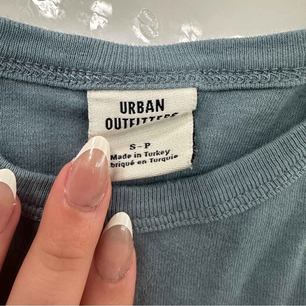 Urban Outfitters Flower Market Baby Tee - Picture 4 of 4